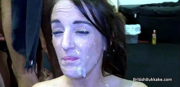  Filthy amateur taking some heavy facials